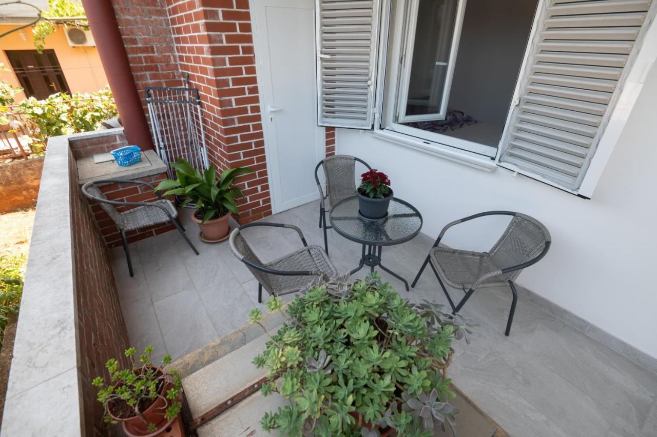 Modern Apartment Edda - Quiet Area - Close To Old Town And Beaches Zara Esterno foto