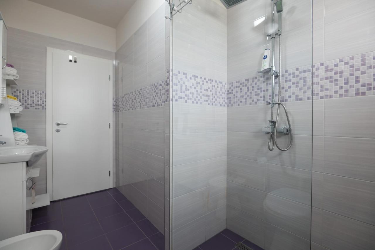 Modern Apartment Edda - Quiet Area - Close To Old Town And Beaches Zara Esterno foto